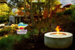 لنداسکیپ با شیشه های بازیافتی